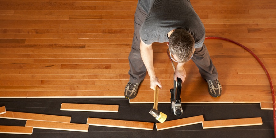 THI CÔNG LẮP ĐẶT VÁN SÀN GỖ BIẾN TÍNH
